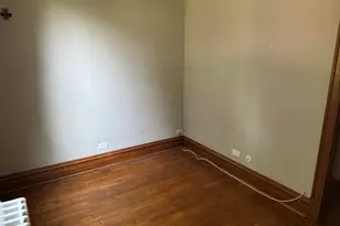 2005 W Greenleaf Ave, Chicago, IL 60645 - Photo 11