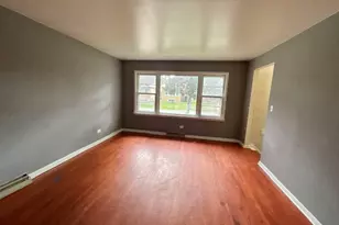 3618 1/2 Gunderson Ave, Berwyn, IL 60402 - Photo 5