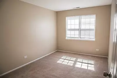 460 Meadow Hill Lane, Round Lake Beach, IL 60073 - Photo 5