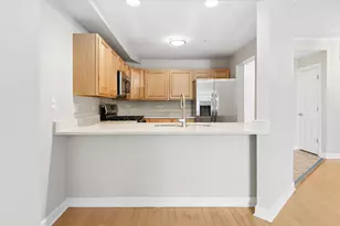 245 Burlington Ave, Clarendon Hills, IL 60514 - Photo 9