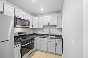 591 Andover St, Chicago Heights, IL 60411 - Photo 5