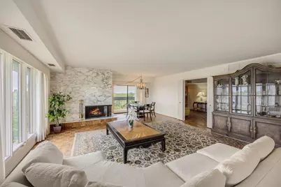 1671 Mission Hills Road #502, Northbrook, IL 60062 - Photo 3