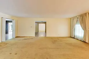 2801 Mill Creek Ln, Rolling Meadows, IL 60008 - Photo 3