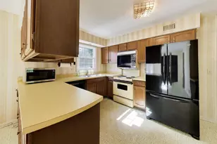 2801 Mill Creek Ln, Rolling Meadows, IL 60008 - Photo 5