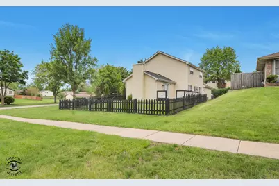 8348 Adbeth Avenue, Woodridge, IL 60517 - Photo 5