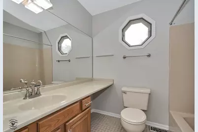 8348 Adbeth Avenue, Woodridge, IL 60517 - Photo 29