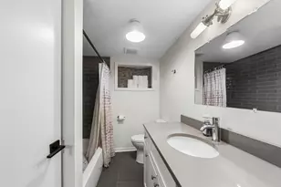 [Address not provided], Northbrook, IL 60062 - Photo 19