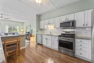 3451 N Carriageway Dr, Arlington Heights, IL 60004 - Photo 15