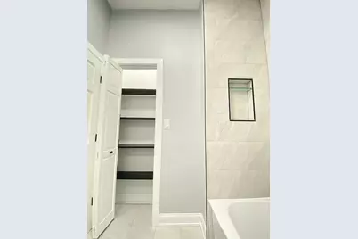 1305 E 69th Street #1, Chicago, IL 60637 - Photo 9