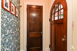 19 W Hattendorf Ave, Roselle, IL 60172 - Photo 7