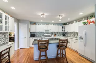 1916 W Ashbury Ln, Inverness, IL 60067 - Photo 11