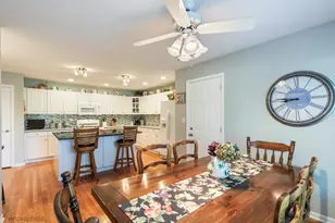 1916 W Ashbury Ln, Inverness, IL 60067 - Photo 13