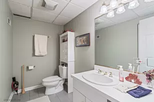 1916 W Ashbury Ln, Inverness, IL 60067 - Photo 35