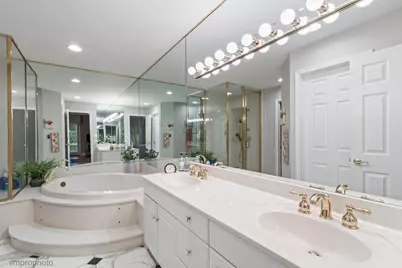 1916 W Ashbury Lane #A, Inverness, IL 60067 - Photo 17