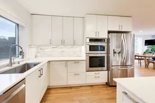 2810 N Wolcott Ave, Chicago, IL 60657 - Photo 9