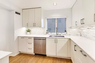 2810 N Wolcott Ave, Chicago, IL 60657 - Photo 7