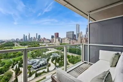 340 E Randolph Street #1701, Chicago, IL 60601 - Photo 11