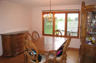 706 North Point Dr, Schaumburg, IL 60193 - Photo 7