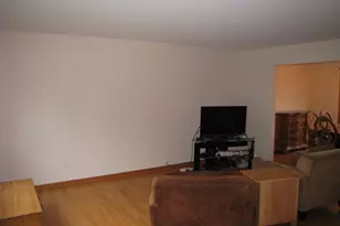 706 North Point Dr, Schaumburg, IL 60193 - Photo 3