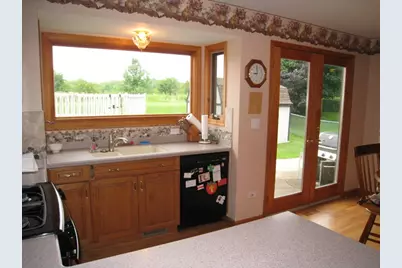 706 N Point Drive, Schaumburg, IL 60193 - Photo 5