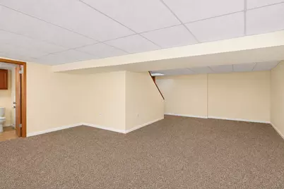 706 N Point Drive, Schaumburg, IL 60193 - Photo 31