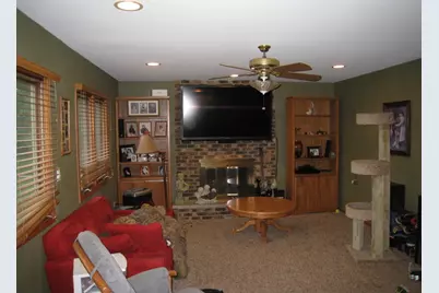 706 N Point Drive, Schaumburg, IL 60193 - Photo 9