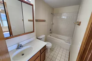 2363 E 70th Pl, Chicago, IL 60649 - Photo 11