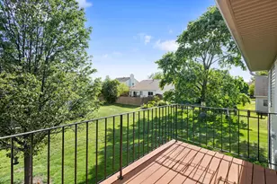 7030 Park Ln Ct, Woodridge, IL 60517 - Photo 5