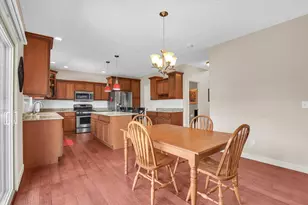 306 Preston St, Savoy, IL 61874 - Photo 21