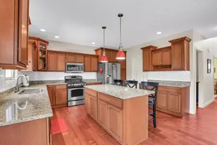 306 Preston St, Savoy, IL 61874 - Photo 17
