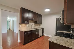 3101 Toulon Dr, Northbrook, IL 60062 - Photo 5
