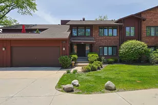 3101 Toulon Dr, Northbrook, IL 60062 - Photo 1