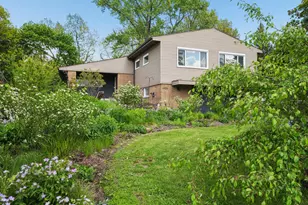 6323 N Kirkwood Ave, Chicago, IL 60646 - Photo 1