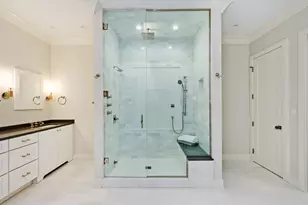 2119 N Kenmore Ave, Chicago, IL 60614 - Photo 23