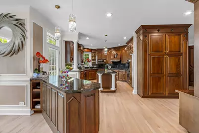 [Address not provided], Burr Ridge, IL 60527 - Photo 15