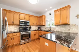 497 Treasure Dr, Oswego, IL 60543 - Photo 9