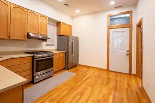 3324 N Hoyne Ave, Chicago, IL 60618 - Photo 9