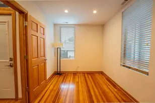 3324 N Hoyne Ave, Chicago, IL 60618 - Photo 5