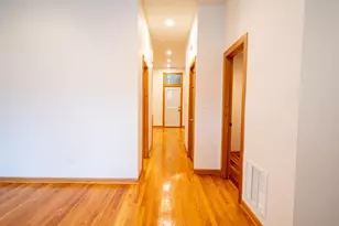 3324 N Hoyne Ave, Chicago, IL 60618 - Photo 7