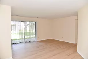 [Address not provided], Arlington Heights, IL 60004 - Photo 5