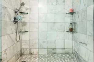 21 W Chestnut St, Chicago, IL 60610 - Photo 15