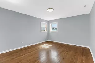 5420 N Central Ave, Chicago, IL 60630 - Photo 7