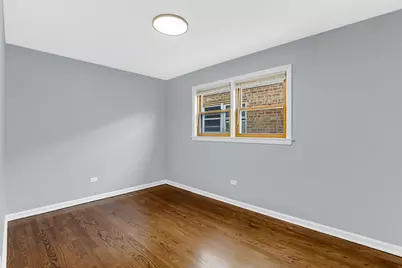 5420 N Central Avenue #2, Chicago, IL 60630 - Photo 9