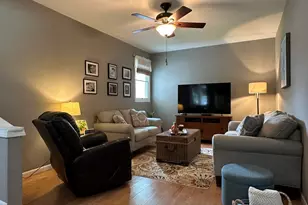 530 N Van Buren Ave, Bradley, IL 60915 - Photo 11