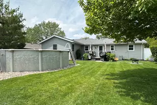 530 N Van Buren Ave, Bradley, IL 60915 - Photo 27