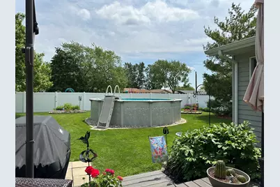 530 N Van Buren Avenue, Bradley, IL 60915 - Photo 5