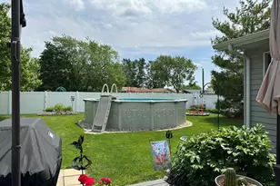 530 N Van Buren Ave, Bradley, IL 60915 - Photo 5