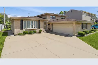 8549 Blue Ridge Avenue, Hickory Hills, IL 60457 - Photo 1