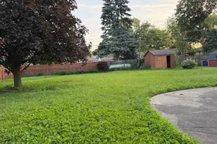 840 E Thacker St, Des Plaines, IL 60016 - Photo 3