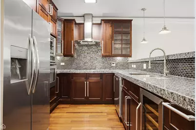 4755 N Kilbourn Avenue #2D, Chicago, IL 60630 - Photo 5